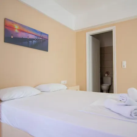 Sunshine Aparthotel 3*