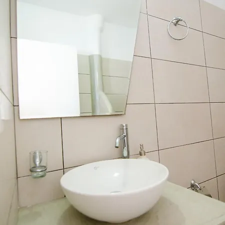 Sunshine Apartmanhotel Milopótasz