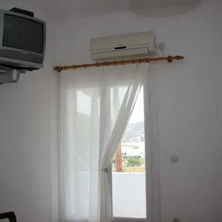 Sunshine Apart-hotel Mylopotas