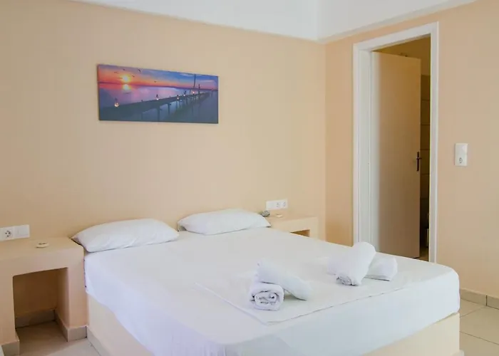 Aparthotel Sunshine Mylopotas